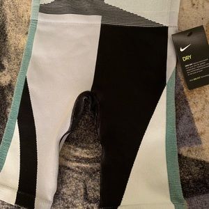 New Womens Nike Icon Clash Seamless Training Short